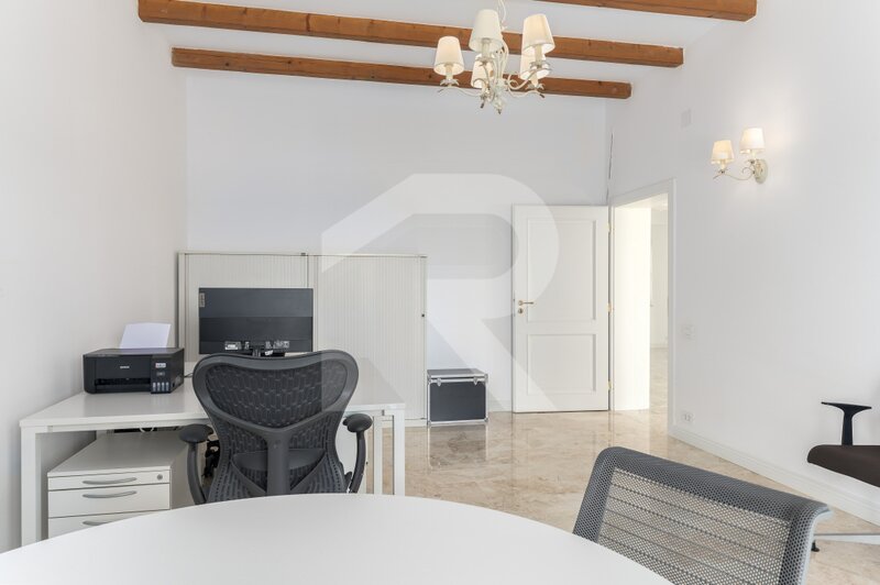 Balotesti, vila eleganta cu piscina si iesire la lac, Caciulati,